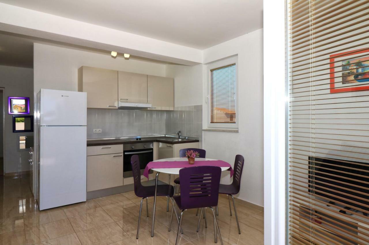 Apartments Sladana يزيرا المظهر الخارجي الصورة